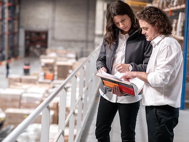 Moderne Arbeitskleidung für Herren und Damen für alle Branchen und Berufe